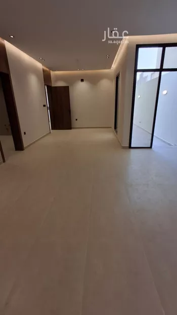 دور للبيع في شارع عثمان الحقيل, حي عكاظ, مدينة الرياض, منطقة الرياض صورة 4