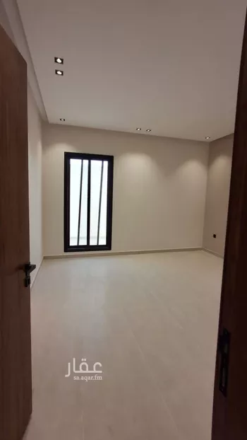 دور للبيع في شارع عثمان الحقيل, حي عكاظ, مدينة الرياض, منطقة الرياض صورة 2