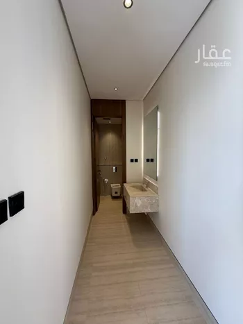فيلا للبيع في شارع ابن المهاجر, حي المهدية, مدينة الرياض, منطقة الرياض صورة 5