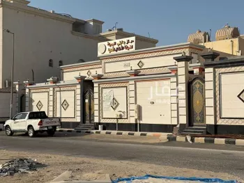 دور للبيع في شارع التوفيق, حي الشعلة, مدينة الدمام, المنطقة الشرقية