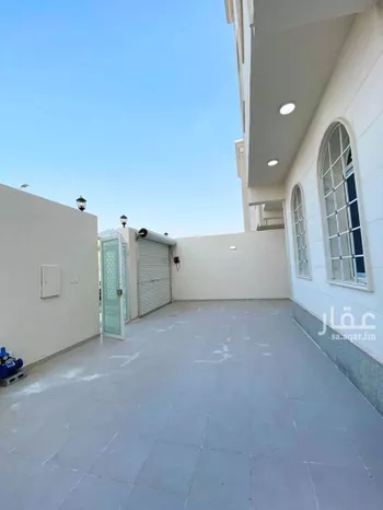 فيلا للبيع في شارع زهير بن جدعان, حي ضاحية الملك فهد, مدينة الدمام, المنطقة الشرقية صورة 2