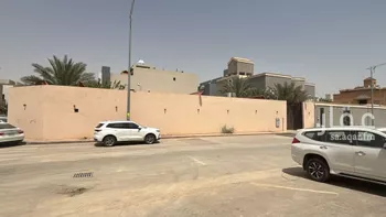 أرض للبيع في شارع محمد الشاعر, حي القيروان, مدينة الرياض, منطقة الرياض