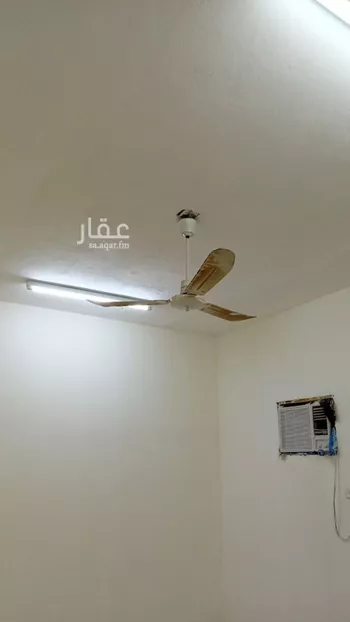 عمارة للإيجار في شارع الملك عبد العزيز, حي الوادي, مدينة حفر الباطن, المنطقة الشرقية صورة 2