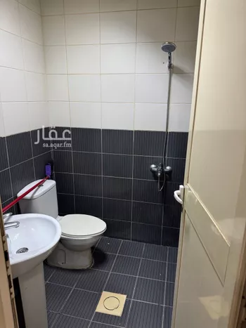 شقة للإيجار في شارع الحارث بن الحباب, حي الضباط, مدينة الرياض, منطقة الرياض صورة 5