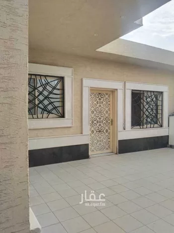 فيلا للإيجار في شارع ارطاوي الرقاص, حي العزيزية, مدينة الرياض, منطقة الرياض صورة 2