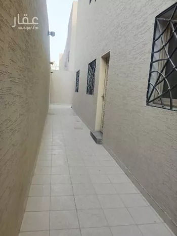 فيلا للإيجار في شارع ارطاوي الرقاص, حي العزيزية, مدينة الرياض, منطقة الرياض صورة 3