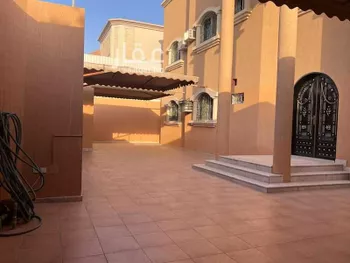 فيلا للبيع في شارع ابن السيبي, حي الدار البيضاء, مدينة الرياض, منطقة الرياض صورة 2