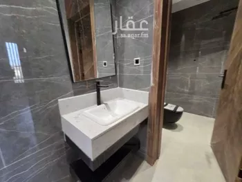 فيلا للبيع في شارع الحارث بن عبدالرحمن, حي عكاظ, مدينة الرياض, منطقة الرياض صورة 3