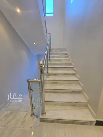 فيلا للبيع في شارع عثمان الداني, حي عكاظ, مدينة الرياض, منطقة الرياض صورة 3