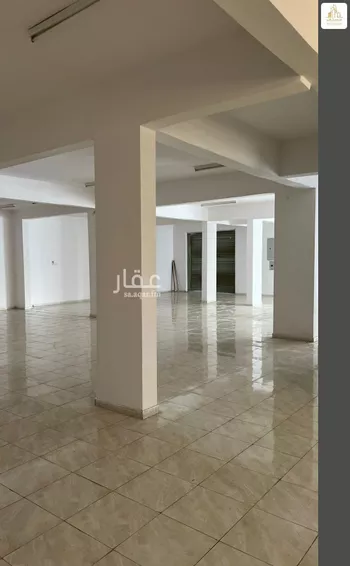 محل للإيجار في شارع الامير نايف بن عبدالعزيز, حي المنتزة رالشمالي, مدينة حائل, منطقة حائل صورة 3
