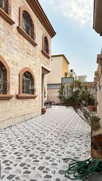 فيلا للبيع في شارع عريف بن ناشب, حي الخزامى, مدينة الخبر, المنطقة الشرقية صورة 2