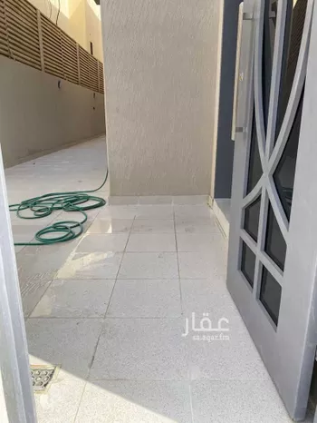فيلا للبيع في شارع محمد رشيد رضا, حي العزيزية, مدينة الرياض, منطقة الرياض صورة 4