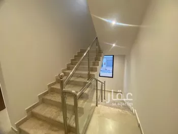 دور للبيع في شارع الجديعان, حي عكاظ, مدينة الرياض, منطقة الرياض صورة 3