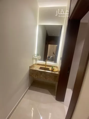 دور للبيع في شارع إبراهيم رفعت, حي عكاظ, مدينة الرياض, منطقة الرياض صورة 3