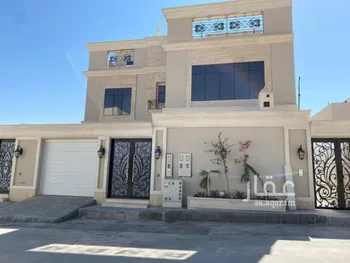 فيلا للإيجار في شارع الحافظ بن كثير, حي المهدية, مدينة الرياض, منطقة الرياض
