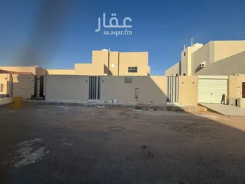 فيلا للبيع في شارع عبيدة ابن عازب, حي المدائن, مدينة حائل, منطقة حائل
