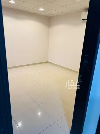 مكتب تجاري للإيجار في شارع سلمان الفارسي, حي النهضة, مدينة الرياض, منطقة الرياض صورة 4