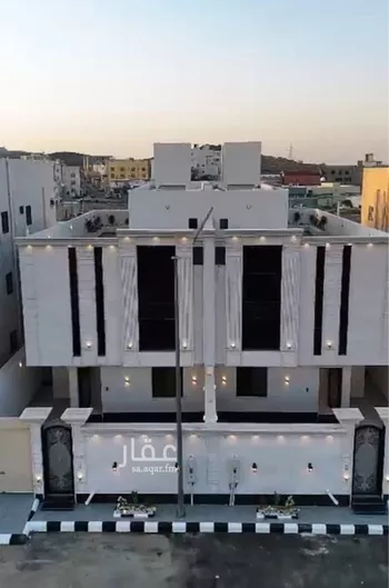 فيلا للبيع في شارع محمد الكوفي, حي الواسط, مدينة امارة منطقة مكة المكرمة - الطائف, منطقة مكة المكرمة