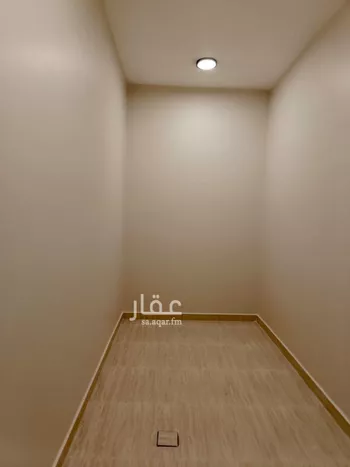شقة للبيع في شارع اسحاق الشيباني, حي السويس 1, مدينة جازان, منطقة جازان صورة 4