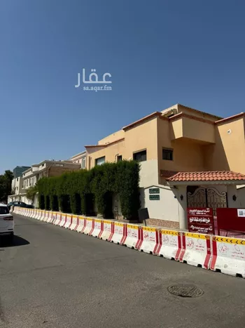 فيلا للبيع في شارع احمد السديري, حي الروضة, مدينة جدة, منطقة مكة المكرمة