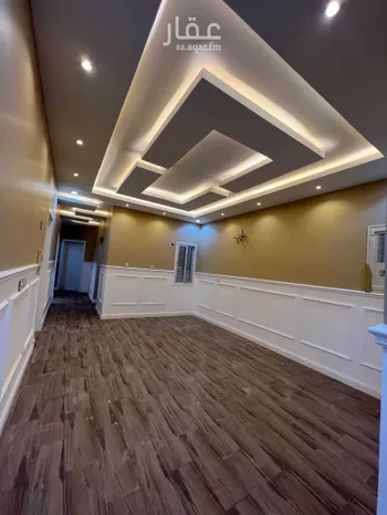 عمارة للبيع في شارع 4983415, حي العزيزية, مدينة الجبيل, المنطقة الشرقية صورة 2