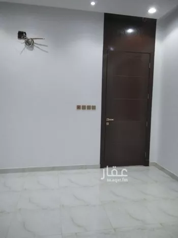 دور للبيع في شارع الشيخ علي المغامس, حي الشفاء, مدينة الرياض, منطقة الرياض صورة 3