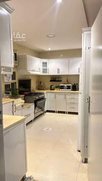 شقة للبيع في شارع أبي الفضل القرشي, حي بدر, مدينة الرياض, منطقة الرياض صورة 2