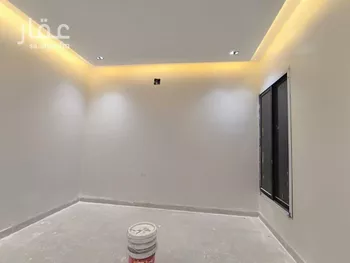 دور للبيع في شارع عبدالخالق الصابوني, حي عكاظ, مدينة الرياض, منطقة الرياض صورة 4