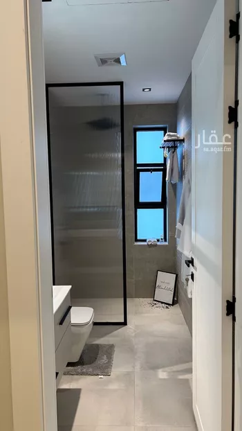 شقة للبيع في شارع شارع الزجاج, حي البحر, مدينة الخبر, المنطقة الشرقية صورة 2