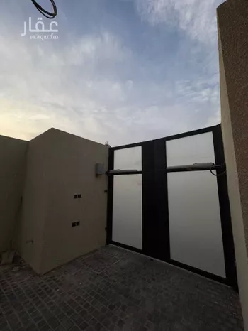 فيلا للإيجار في شارع عبدالملك القلعي, حي العارض, مدينة الرياض, منطقة الرياض صورة 4