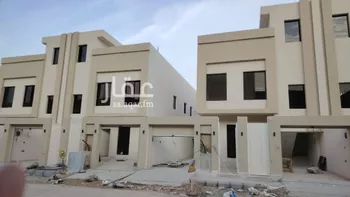 دور للبيع في شارع الفاخره, حي عكاظ, مدينة الرياض, منطقة الرياض صورة 2