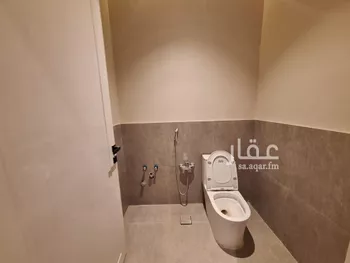 فيلا للبيع في شارع عفيف الدين القطان, حي الرمال, مدينة الرياض, منطقة الرياض صورة 5