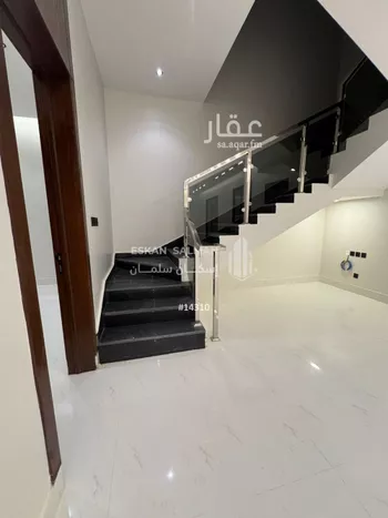 فيلا للبيع في شارع حمزة بن القاسم, حي الرمال, مدينة الرياض, منطقة الرياض