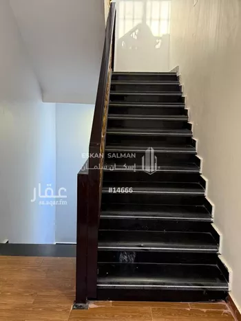فيلا للبيع في شارع سعيد بن الحسن, حي عكاظ, مدينة الرياض, منطقة الرياض صورة 5