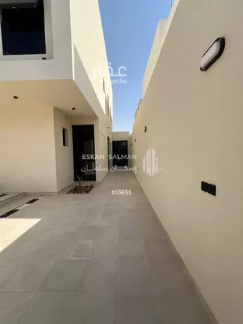 فيلا للبيع في شارع محب الدين القطبي, حي البساتين الشرقي, مدينة بريده, منطقة القصيم صورة 2