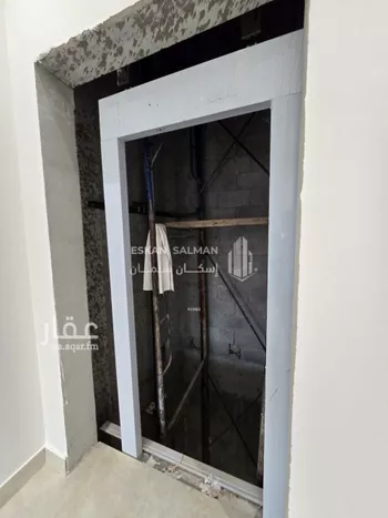 شقة للبيع في شارع عبدالعزيز العباسي, حي الملك فيصل, مدينة الرياض, منطقة الرياض صورة 3