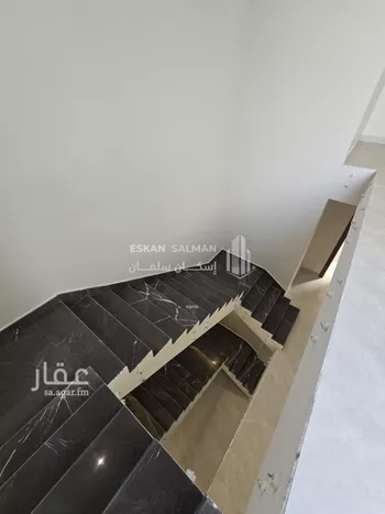 فيلا للبيع في شارع أبي الحسن بن صافي, حي الملك فيصل, مدينة الرياض, منطقة الرياض صورة 2