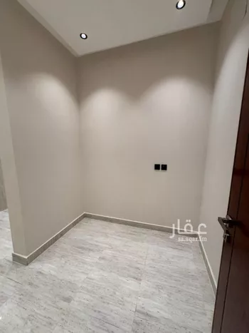 شقة للبيع في شارع شارع عبادة بن الصامت, حي المحمدية 2, مدينة جازان, منطقة جازان صورة 5