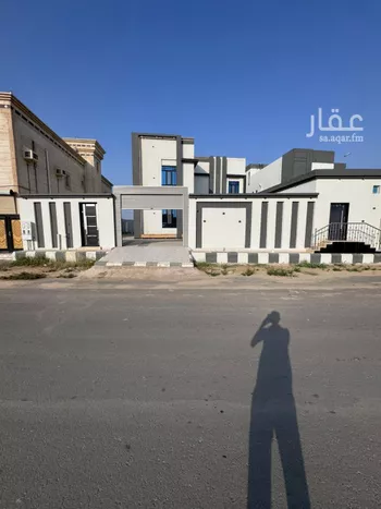 فيلا للبيع في شارع هند بنت ابي امية, حي الزهور, مدينة صامطه, منطقة جازان