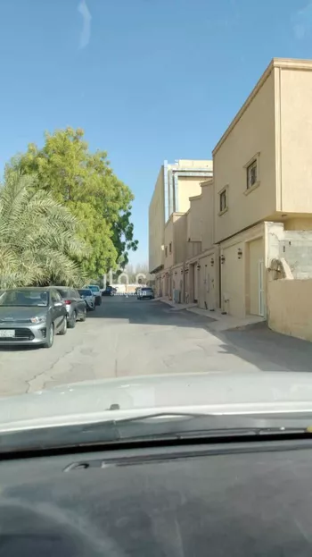 فيلا للإيجار في شارع عبدالملك بن مروان, حي المؤتمرات, مدينة الرياض, منطقة الرياض