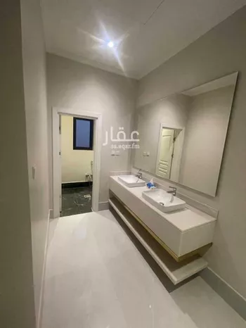 فيلا للبيع في شارع الديوان, حي النرجس, مدينة الرياض, منطقة الرياض صورة 2