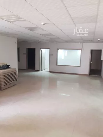 فيلا للإيجار في شارع يوسف السيرافي, حي العارض, مدينة الرياض, منطقة الرياض صورة 2