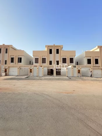 دور للبيع في شارع النفود, حي عكاظ, مدينة الرياض, منطقة الرياض