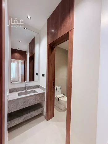 دور للبيع في شارع النفود, حي عكاظ, مدينة الرياض, منطقة الرياض صورة 3