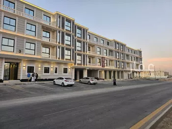شقة للبيع في شارع محمد بن عوجان, حي الحزم, مدينة الرياض, منطقة الرياض صورة 2