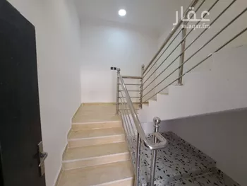 دور للبيع في شارع مالك بن الحارث, حي بدر, مدينة الرياض, منطقة الرياض صورة 3