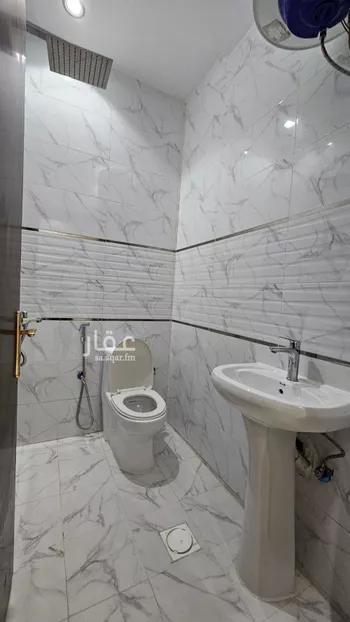 شقة للإيجار في شارع ابي الحسن بن الاثير, حي الشهداء, مدينة الرياض, منطقة الرياض صورة 2
