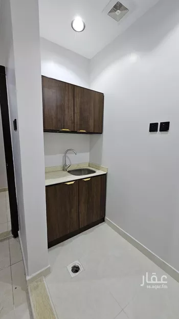 شقة للإيجار في شارع ابي الحسن بن الاثير, حي الشهداء, مدينة الرياض, منطقة الرياض صورة 3