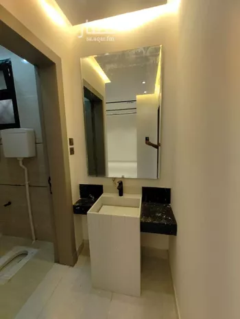 شقة للبيع في شارع نافع بن أبي نعيم, حي بدر, مدينة الرياض, منطقة الرياض صورة 2