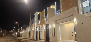 فيلا للبيع في شارع النفوذ, حي عكاظ, مدينة الرياض, منطقة الرياض